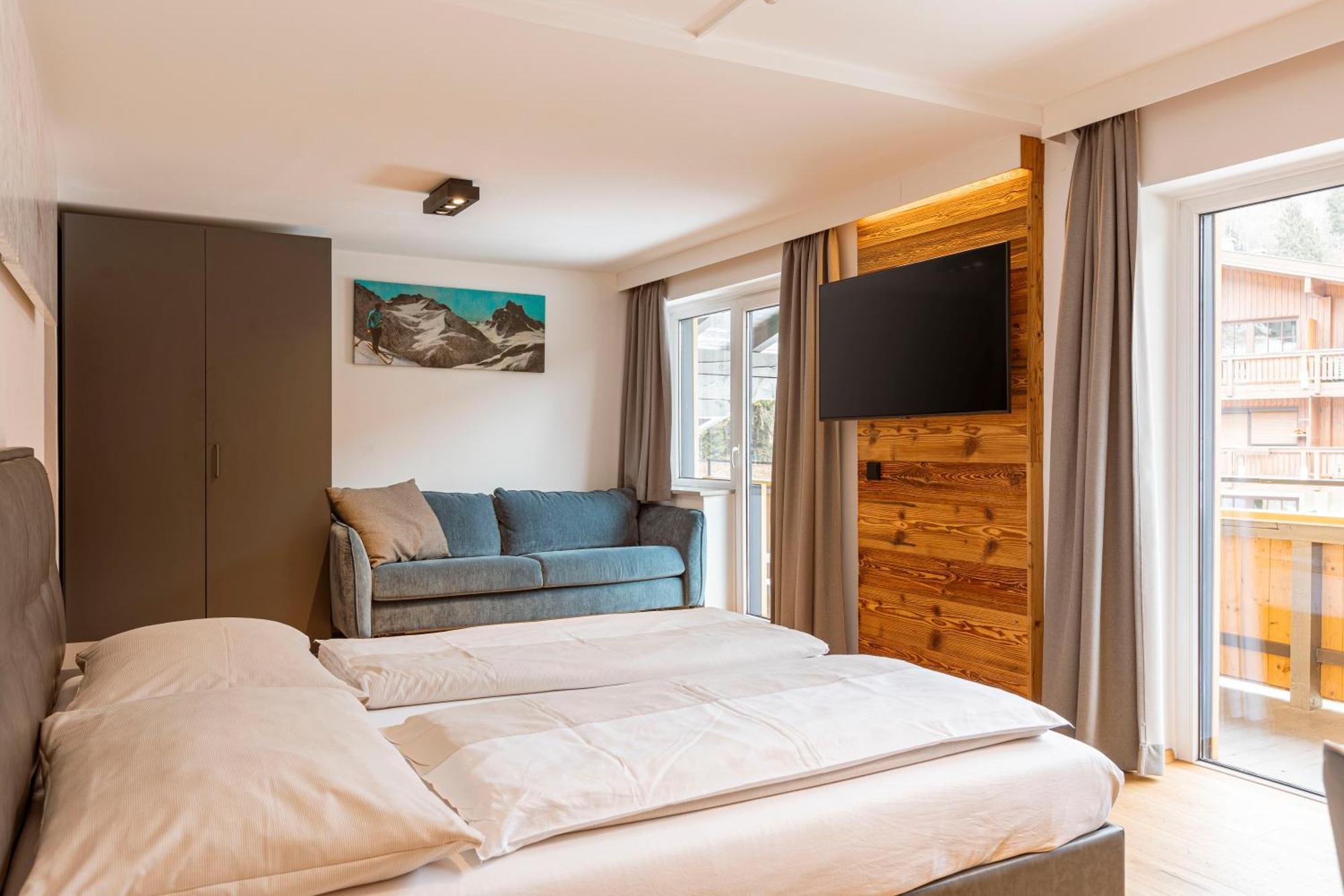 By Alps Aparthotel